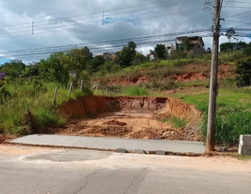 Foto 1 de Terreno / Lote à venda, 432m2 em Residencial Estoril, Taubate - SP