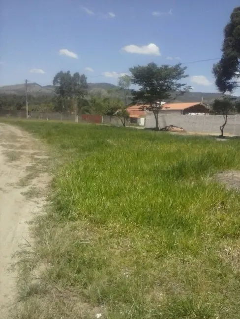 Foto 1 de Terreno / Lote à venda, 900m2 em Roseira - SP