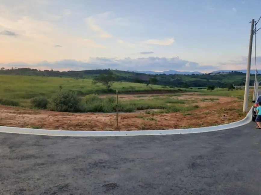 Foto 1 de Terreno / Lote à venda, 350m2 em Granjas Rurais Reunidas São Judas Tadeu, Taubate - SP