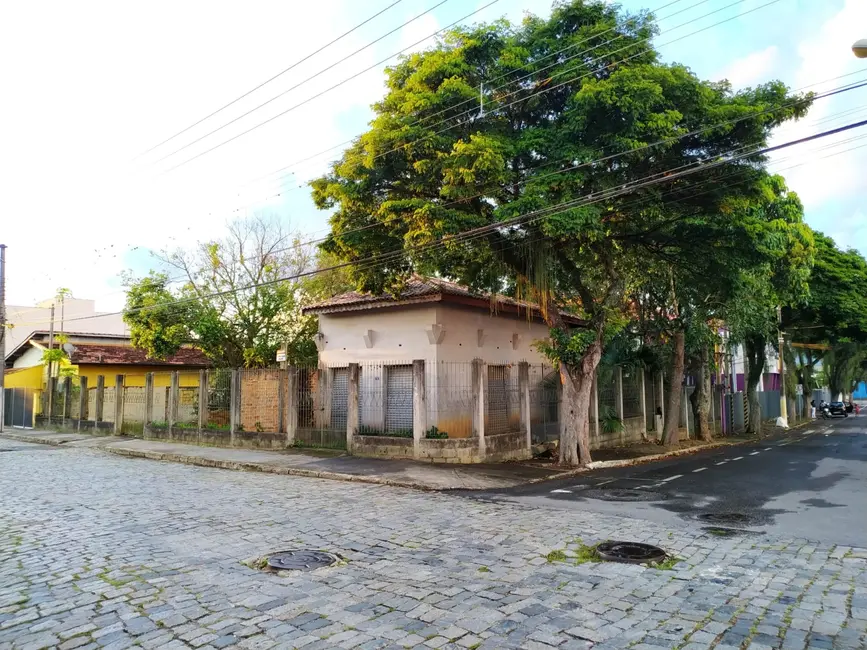 Foto 1 de Terreno / Lote à venda, 629m2 em Centro, Pindamonhangaba - SP