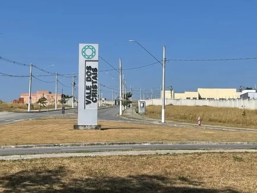 Foto 1 de Terreno / Lote à venda, 490m2 em Taubate - SP
