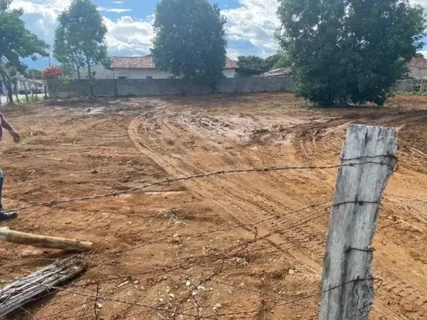 Foto 1 de Terreno / Lote à venda, 206m2 em Taubate - SP