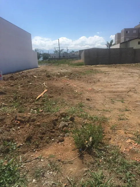 Foto 2 de Terreno / Lote à venda, 200m2 em Pindamonhangaba - SP