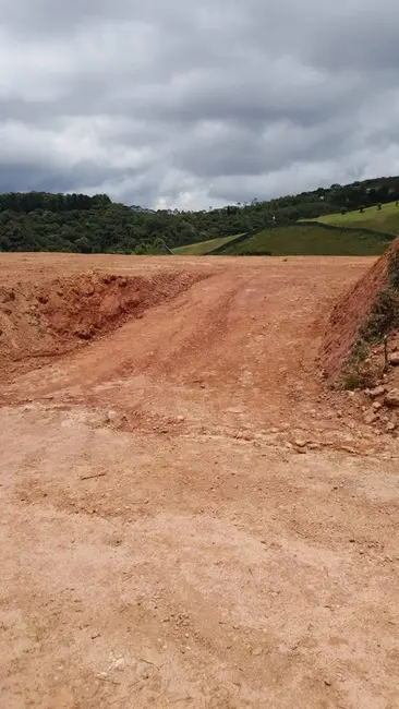 Terreno / Lote à venda e para alugar, 1650m2 em Campos Do Jordao - SP - imagem 6 Foto 6 de Terreno / Lote à venda e para alugar, 1650m2 em Campos Do Jordao - SP
