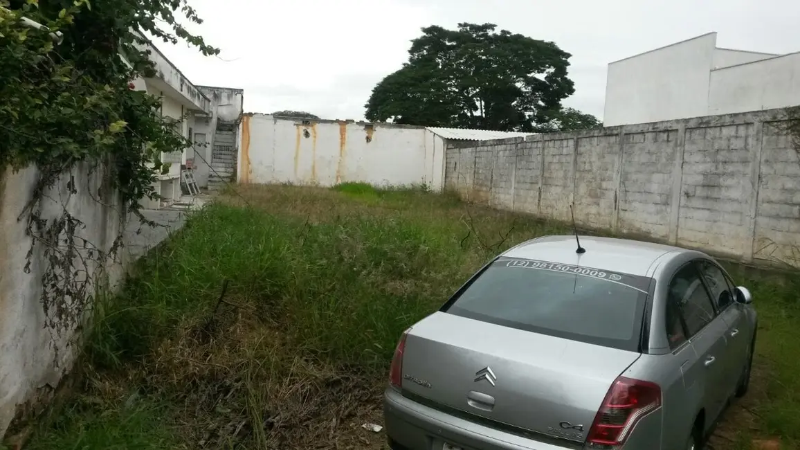 Foto 2 de Terreno / Lote à venda, 307m2 em Centro, Pindamonhangaba - SP