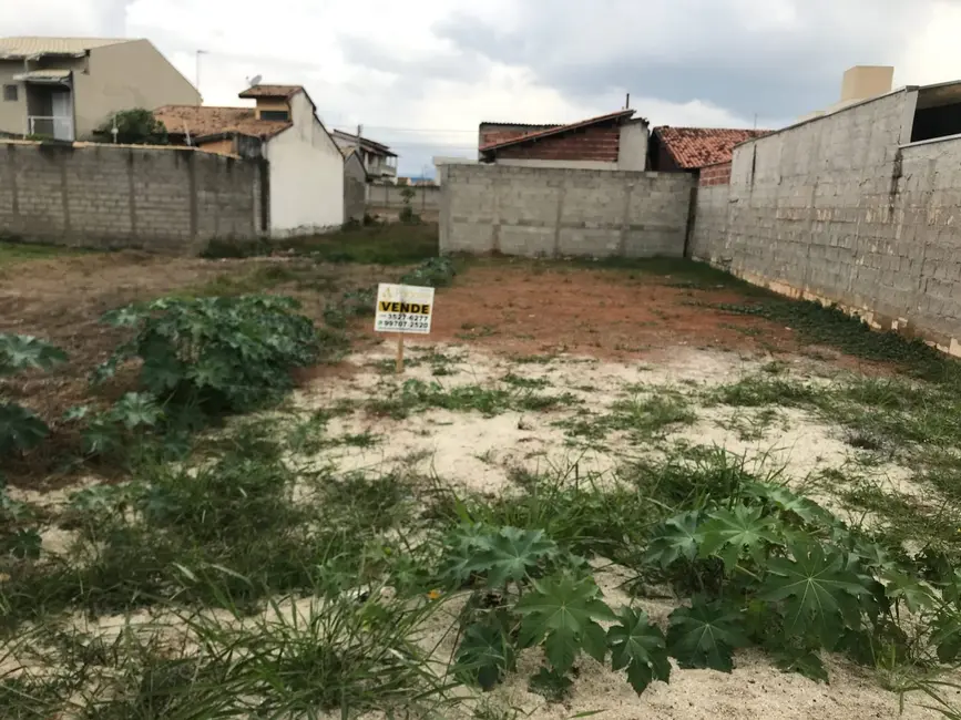 Foto 3 de Terreno / Lote à venda, 200m2 em Pindamonhangaba - SP