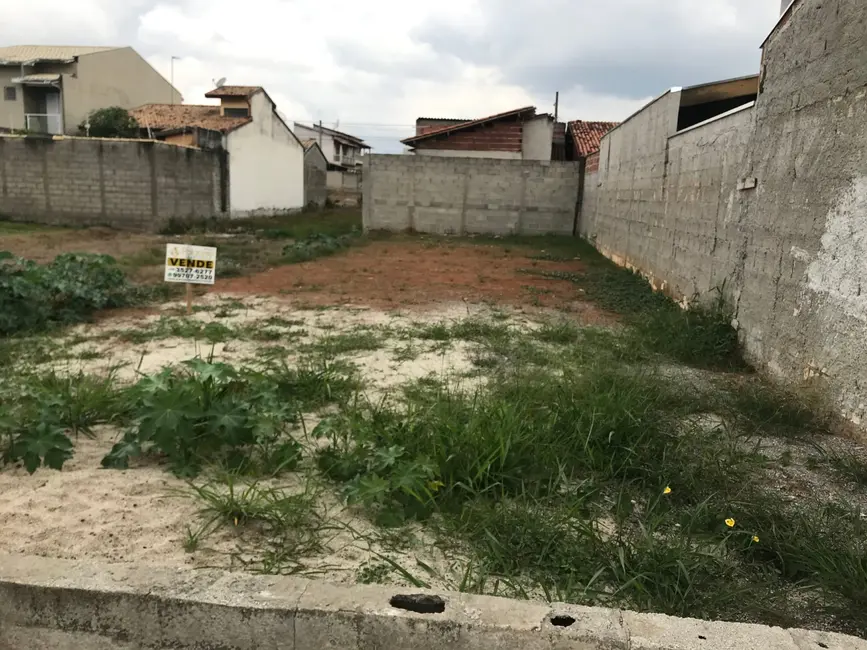 Foto 1 de Terreno / Lote à venda, 200m2 em Pindamonhangaba - SP