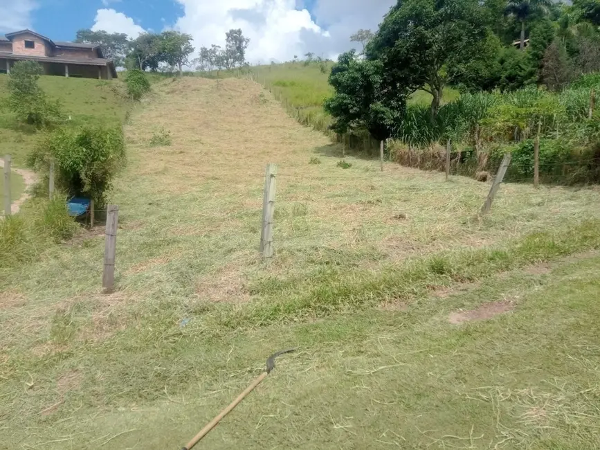 Foto 2 de Terreno / Lote à venda, 1110m2 em Piracangaguá, Taubate - SP