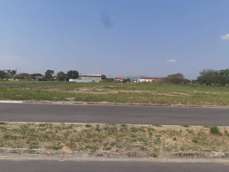 Foto 1 de Terreno / Lote à venda e para alugar, 25000m2 em Centro, Pindamonhangaba - SP