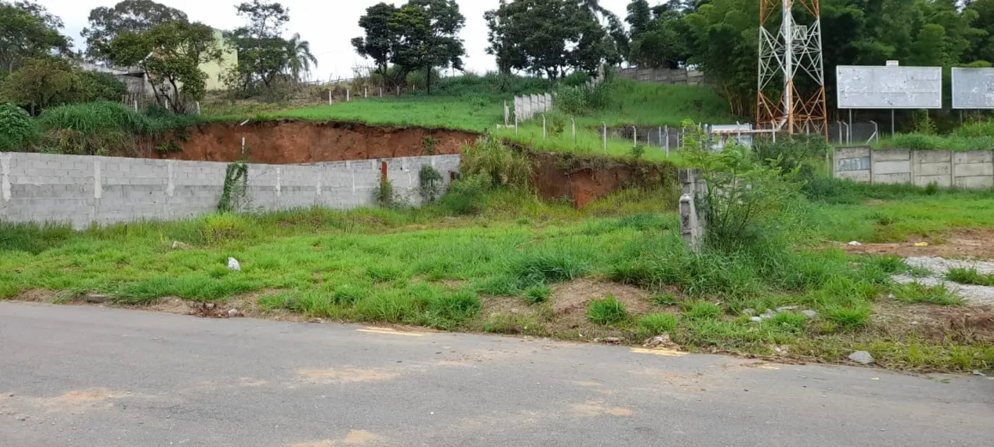 Foto 1 de Terreno / Lote à venda, 627m2 em Jardim Santa Tereza, Taubate - SP