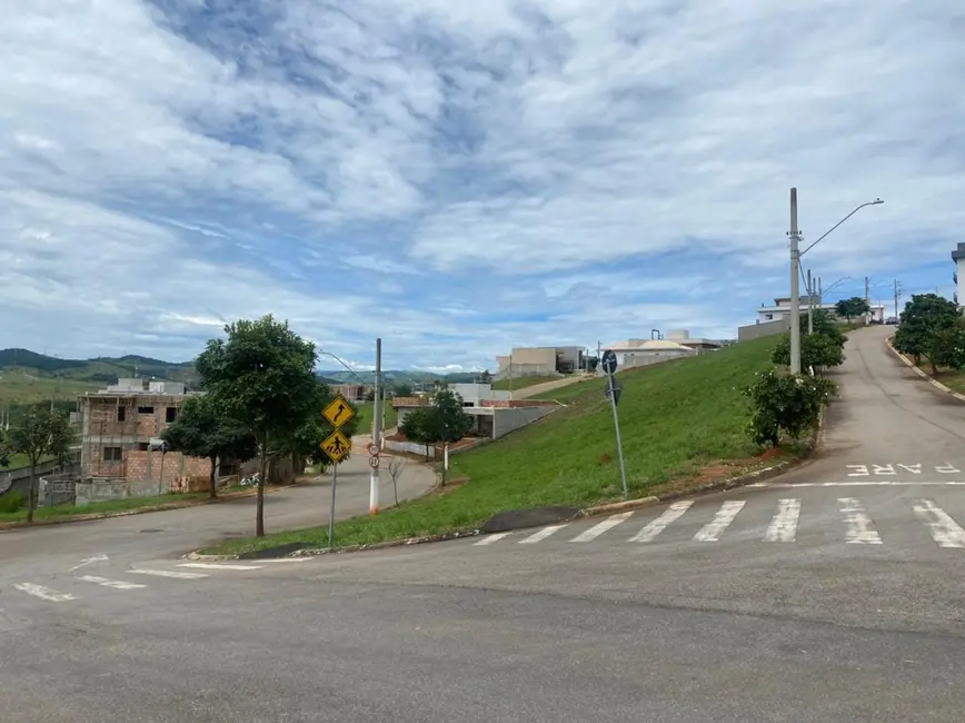 Foto 3 de Lote de Condomínio à venda, 285m2 em Chácaras Cataguá, Taubate - SP
