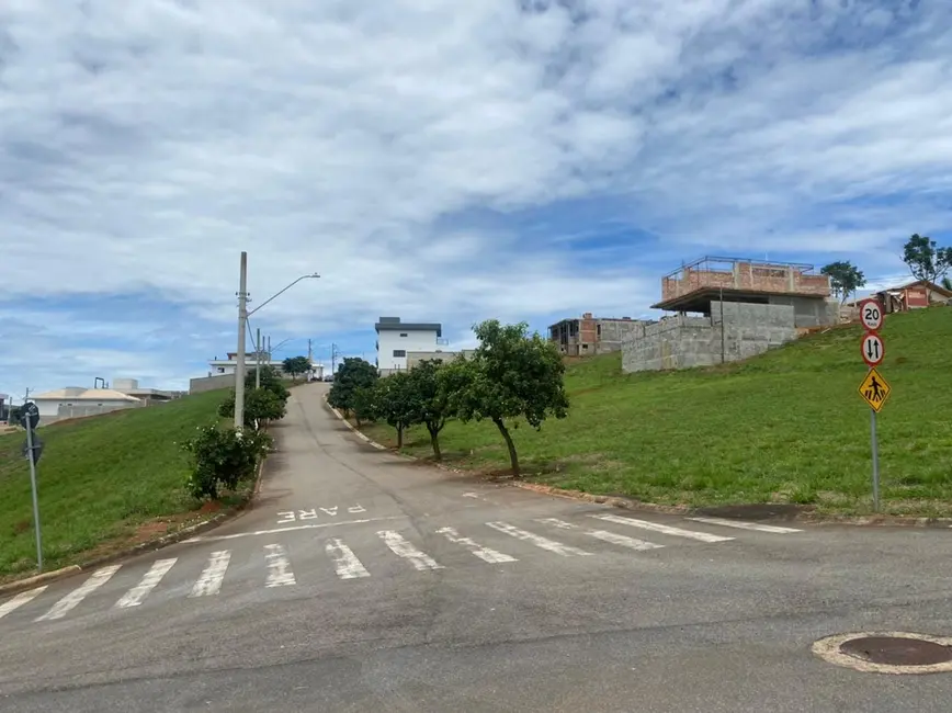 Foto 1 de Lote de Condomínio à venda, 285m2 em Chácaras Cataguá, Taubate - SP