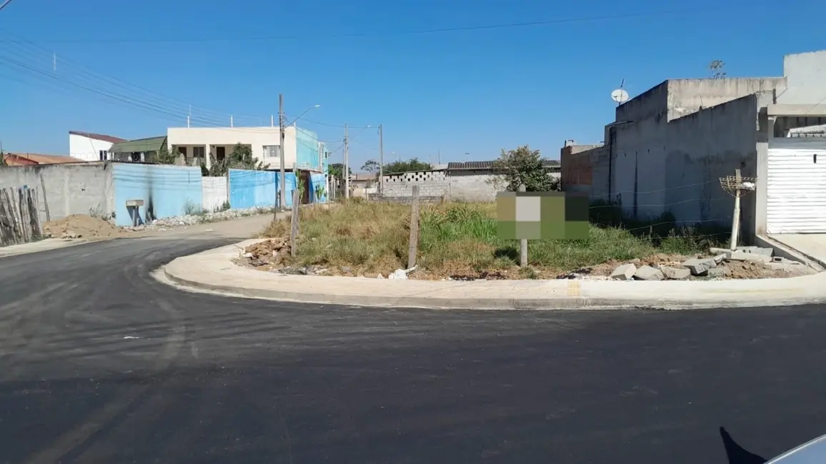 Foto 2 de Terreno / Lote à venda, 280m2 em Tremembe - SP