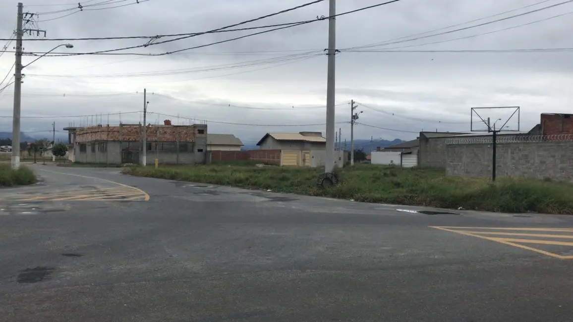 Foto 1 de Terreno / Lote à venda, 809m2 em Pindamonhangaba - SP