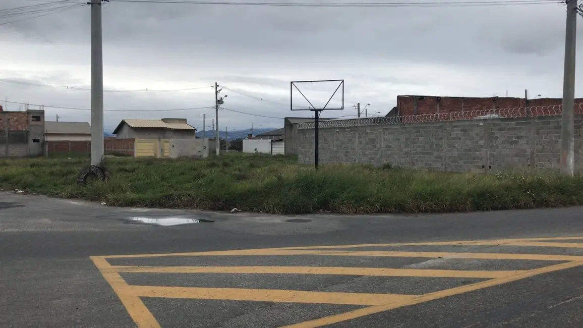 Foto 3 de Terreno / Lote à venda, 809m2 em Pindamonhangaba - SP