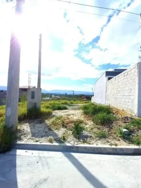 Foto 1 de Terreno / Lote à venda, 150m2 em Areão, Taubate - SP
