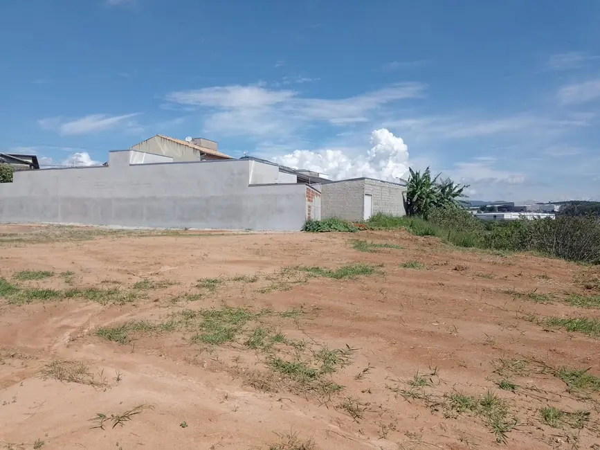 Foto 1 de Terreno / Lote à venda, 369m2 em Jardim Oásis, Taubate - SP