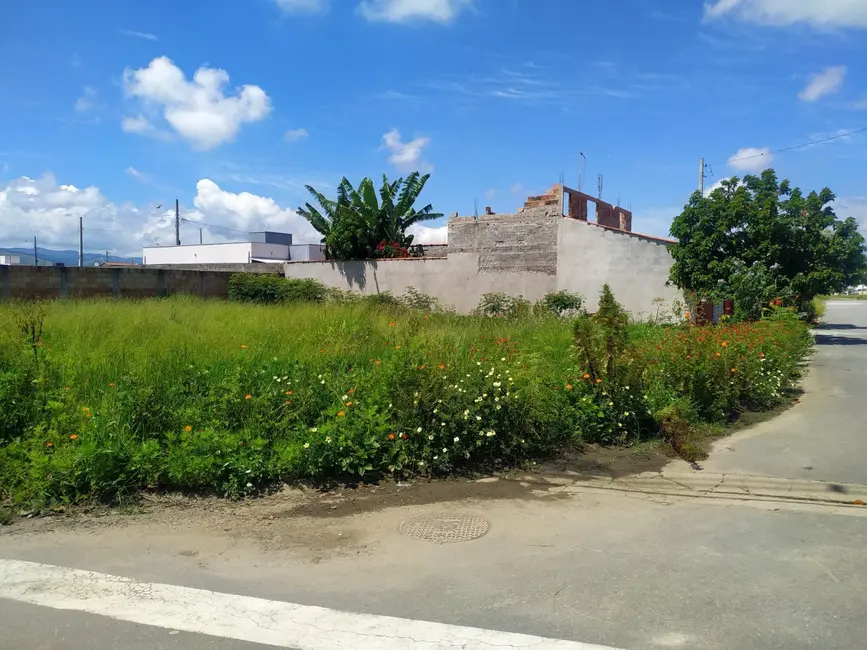 Foto 1 de Terreno / Lote à venda, 196m2 em Pindamonhangaba - SP