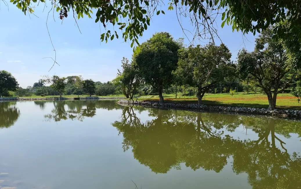 Foto 2 de Lote de Condomínio à venda, 324m2 em Taubate - SP