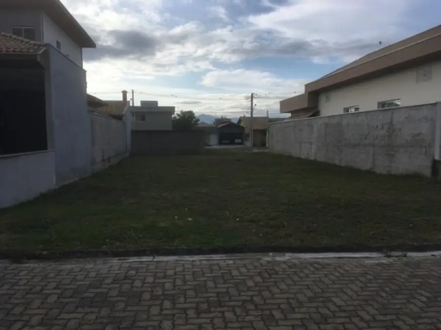 Foto 1 de Lote de Condomínio à venda, 300m2 em Jardim Jaraguá, Taubate - SP