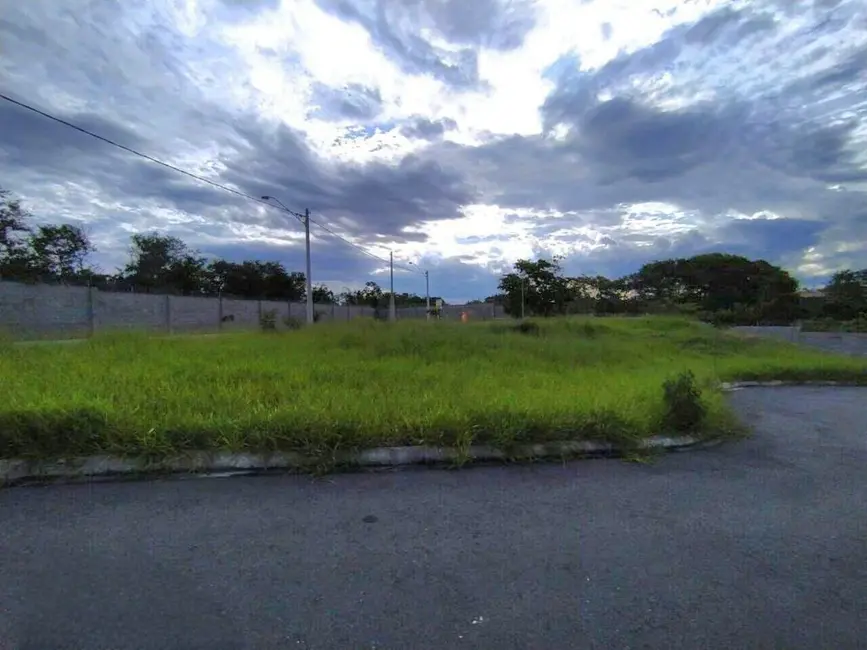 Foto 2 de Lote de Condomínio à venda, 175m2 em Pindamonhangaba - SP
