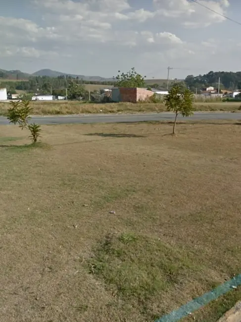 Foto 1 de Terreno / Lote à venda, 300m2 em Jardim Regina, Pindamonhangaba - SP