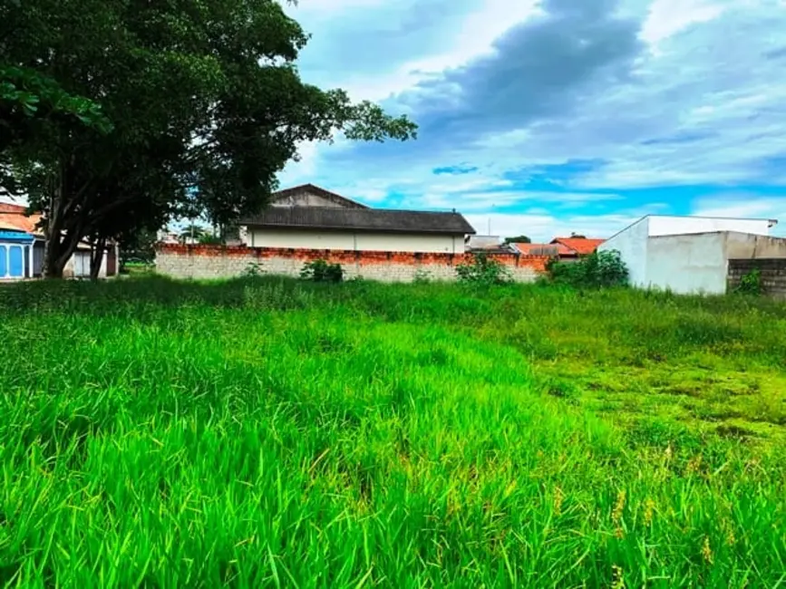 Foto 3 de Terreno / Lote à venda, 250m2 em Conjunto Residencial Araretama, Pindamonhangaba - SP