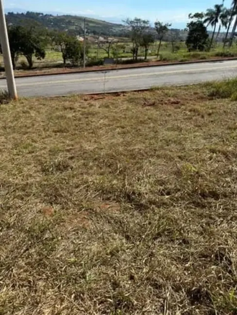 Foto 2 de Terreno / Lote à venda, 250m2 em Jardim Marlene Miranda, Taubate - SP