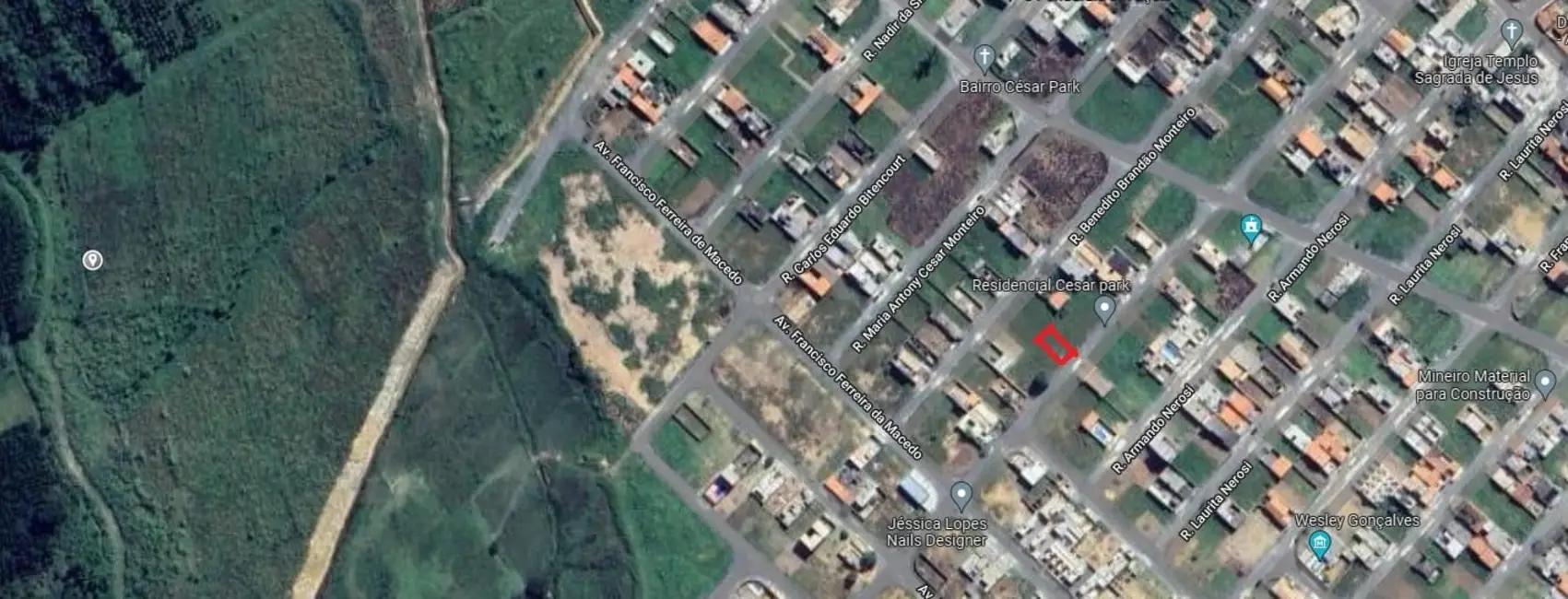 Foto 1 de Terreno / Lote à venda, 200m2 em Pindamonhangaba - SP