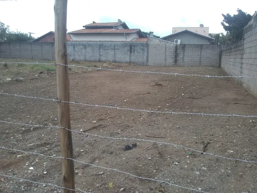 Foto 1 de Terreno / Lote à venda, 254m2 em Vitória Vale II, Pindamonhangaba - SP
