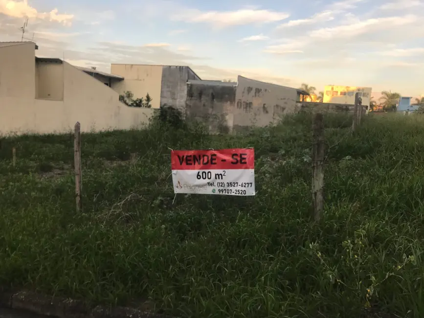 Foto 1 de Terreno / Lote à venda, 600m2 em Alto do Cardoso, Pindamonhangaba - SP