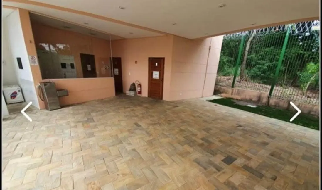 Foto 1 de Terreno / Lote à venda, 250m2 em Taubate - SP