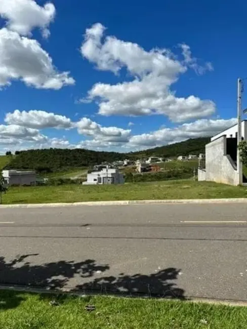 Foto 2 de Lote de Condomínio à venda, 298m2 em Taubate - SP