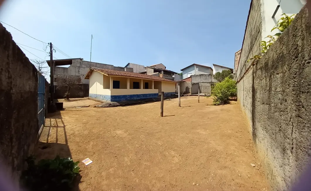 Foto 2 de Terreno / Lote à venda, 250m2 em Pindamonhangaba - SP
