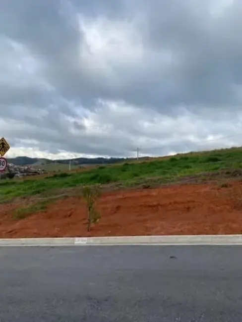 Foto 1 de Terreno / Lote à venda, 250m2 em Parque São Luís, Taubate - SP