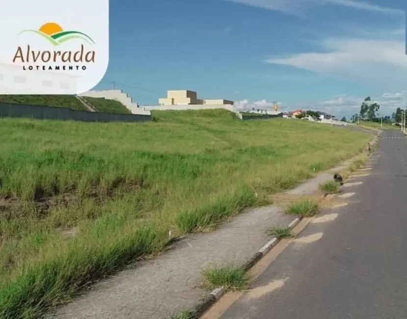 Foto 1 de Terreno / Lote à venda, 175m2 em Conjunto Residencial Araretama, Pindamonhangaba - SP