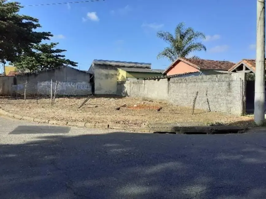 Foto 4 de Terreno / Lote à venda, 290m2 em Pindamonhangaba - SP