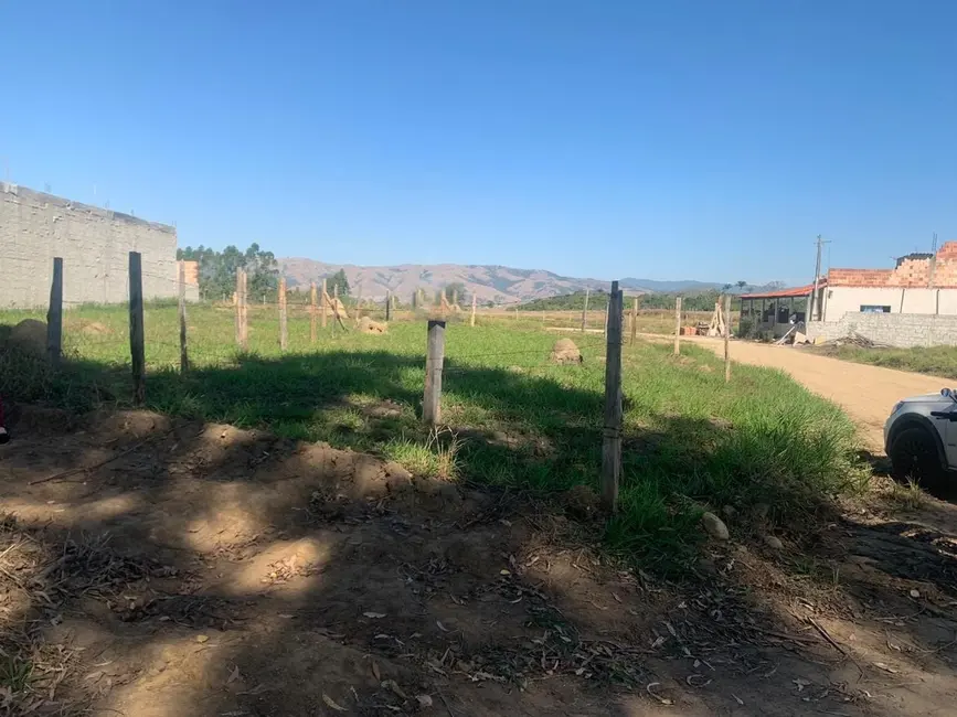 Foto 2 de Terreno / Lote à venda, 233m2 em Potim - SP