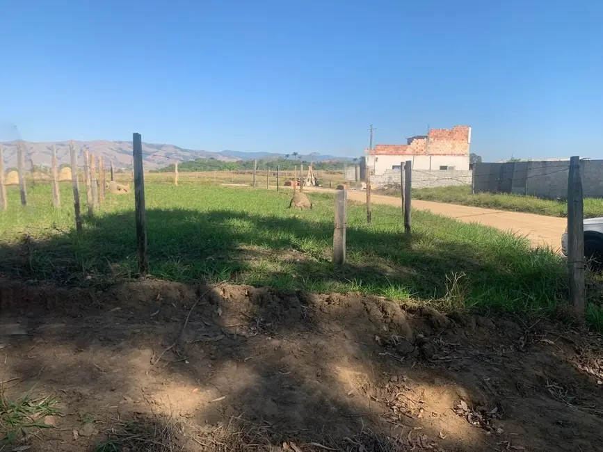 Foto 1 de Terreno / Lote à venda, 233m2 em Potim - SP