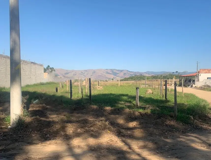 Foto 3 de Terreno / Lote à venda, 233m2 em Potim - SP