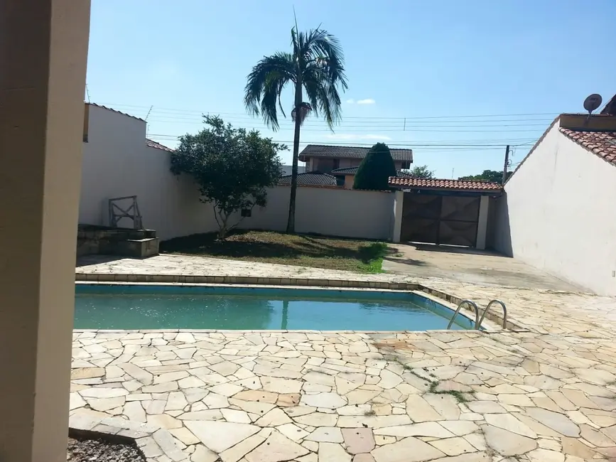 Foto 1 de Terreno / Lote com 1 quarto à venda, 50m2 em Parque São Domingos, Pindamonhangaba - SP