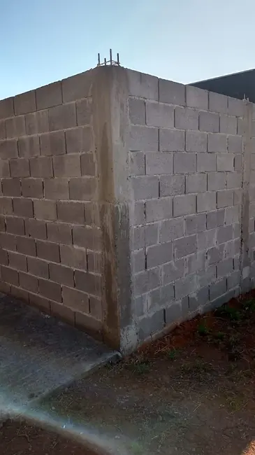 Foto 1 de Terreno / Lote à venda, 212m2 em Pindamonhangaba - SP