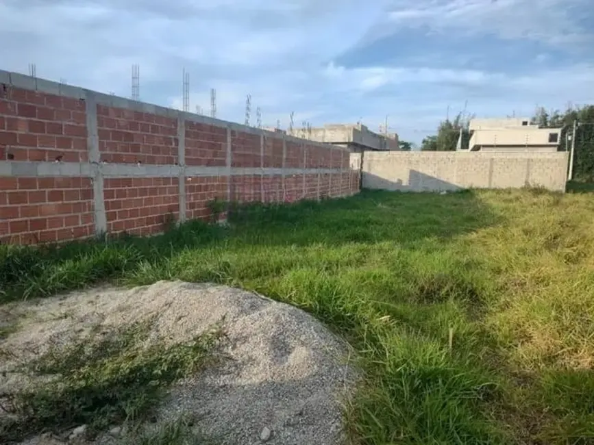Foto 1 de Terreno / Lote à venda, 150m2 em Taubate - SP