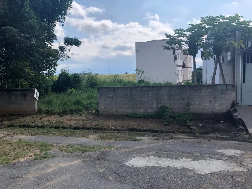Foto 1 de Terreno / Lote à venda, 365m2 em Residencial e Comercial Cidade Jardim, Pindamonhangaba - SP