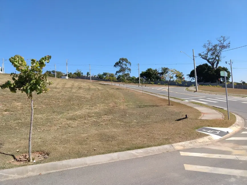 Foto 2 de Lote de Condomínio à venda, 337m2 em Jardim Marlene Miranda, Taubate - SP
