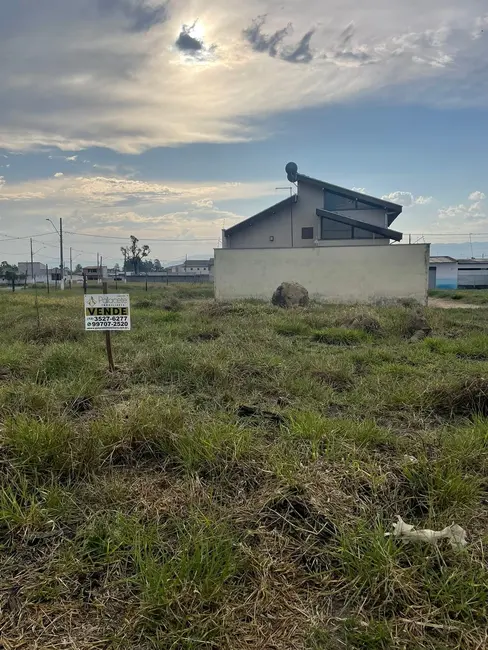 Foto 3 de Terreno / Lote à venda, 200m2 em Pindamonhangaba - SP