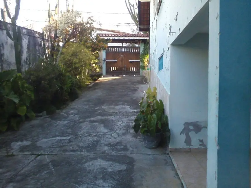Foto 1 de Terreno / Lote com 2 quartos à venda, 1700m2 em Loteamento Residencial Andrade, Pindamonhangaba - SP