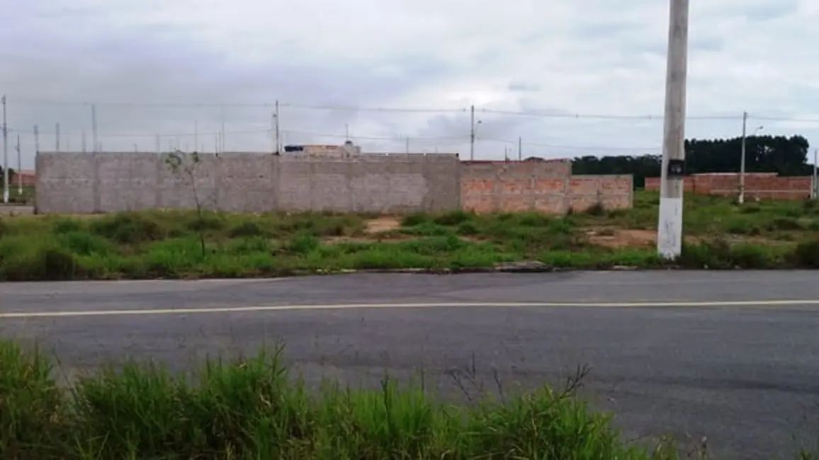 Foto 3 de Terreno / Lote à venda, 200m2 em Loteamento Residencial e Comercial Araguaia, Pindamonhangaba - SP