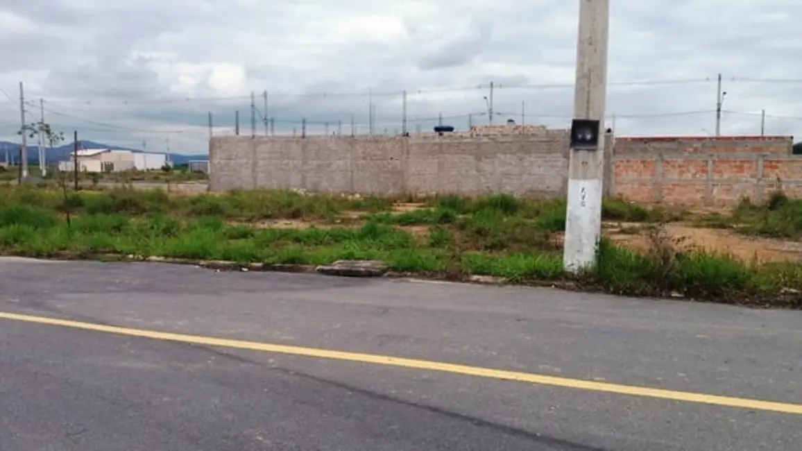 Foto 2 de Terreno / Lote à venda, 200m2 em Loteamento Residencial e Comercial Araguaia, Pindamonhangaba - SP