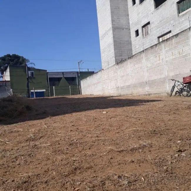 Foto 4 de Terreno / Lote à venda, 303m2 em Taubate - SP